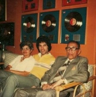 “My Boy Had a Dream”: Jer Bulsara’s Heartwarming Memories of Freddie Mercury and His Journey From Humble Beginnings to Global Stardom