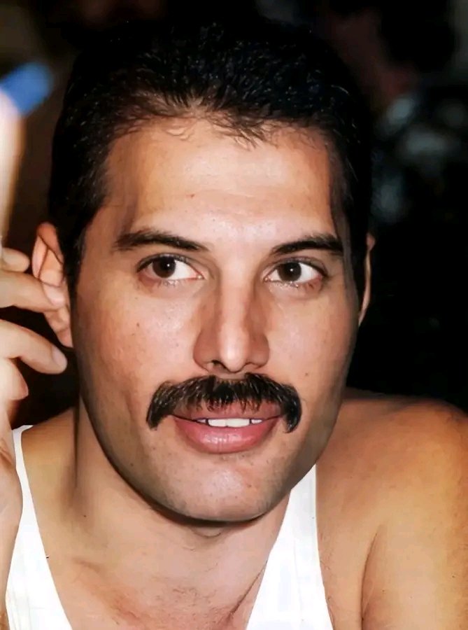 Freddie Mercury’s Live Aid Masterpiece: How 22 Unforgettable Minutes Cemented the Queen Frontman’s Status as the Greatest Rock Performer of All Time—and the Eternal Soul of a Legend That Will Never Die