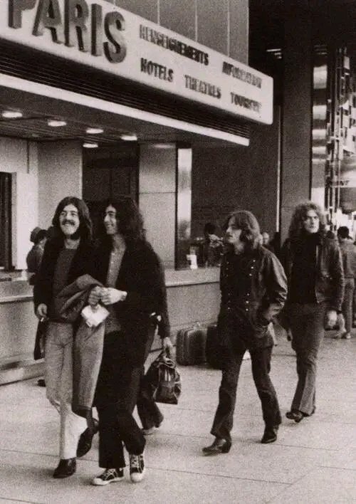 When Thunder Landed in Paris: Led Zeppelin’s 1969 Arrival at the Airport That Marked the Dawn of a Rock Revolution in Europe