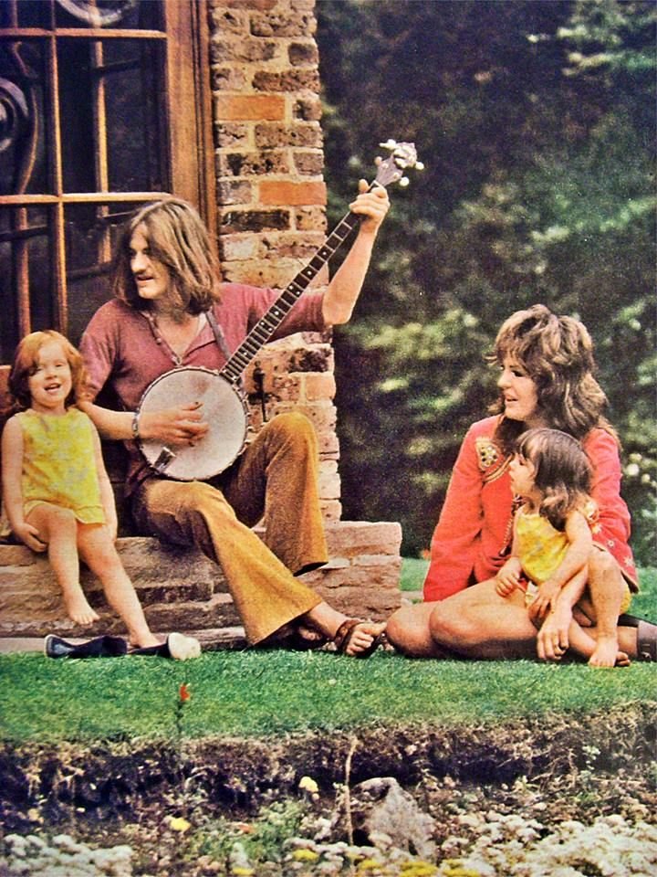 The Quiet Architect of Led Zeppelin and the Steadfast Family Man John Paul Jones Behind the Music