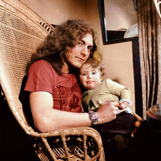 Dancing in the Shadow of a Rock Legend: The Quiet, Creative Journey of Robert Plant’s Daughter, Carmen Jane Plant