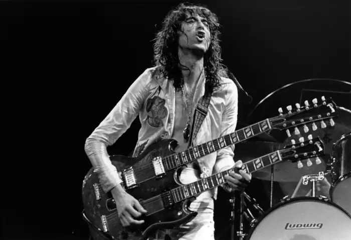 Electric Souls in Sync: Jimmy Page on the Spontaneous Magic of Live Led Zeppelin Performances